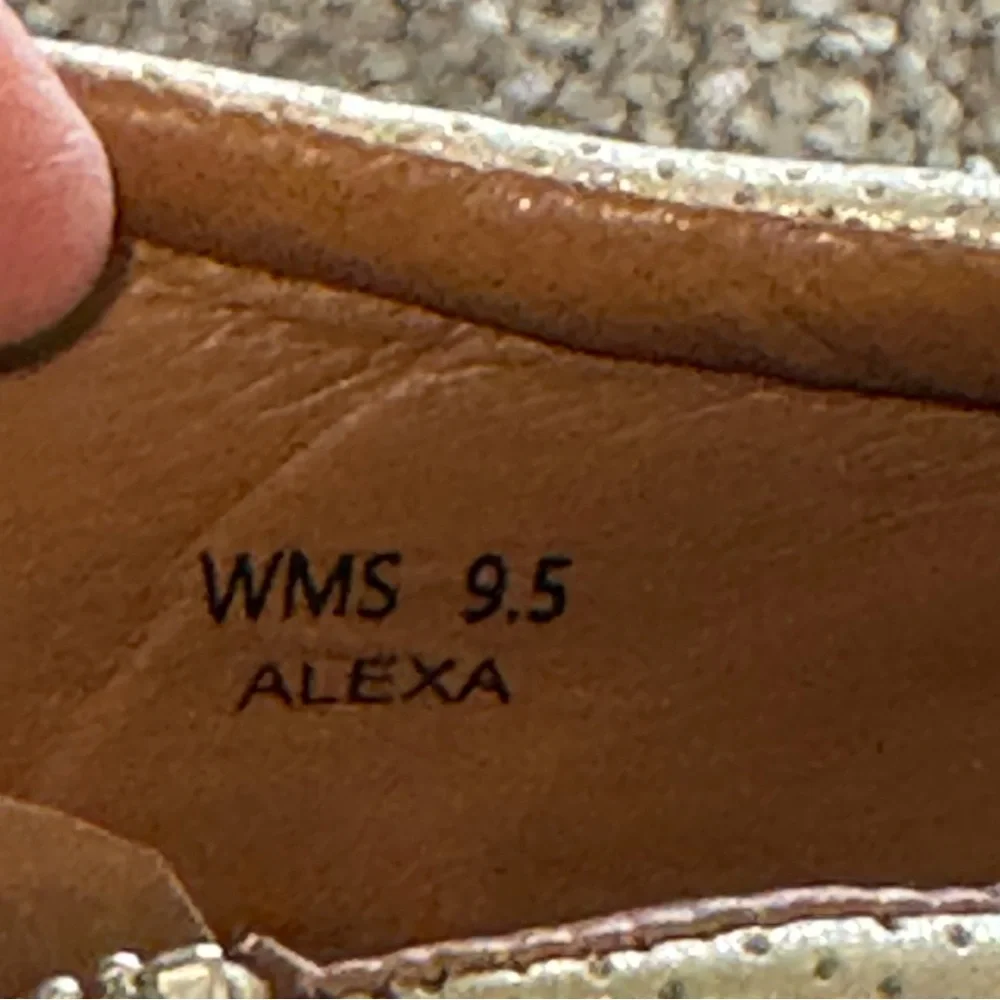 Report Slip-On Sneakers Gold Metallic Size 9.5 - Picture 6 of 7